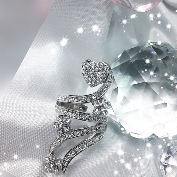 🆕️ Clear Rhinestones💖Fashion Silver Tone Ring - Picture 3 of 6
